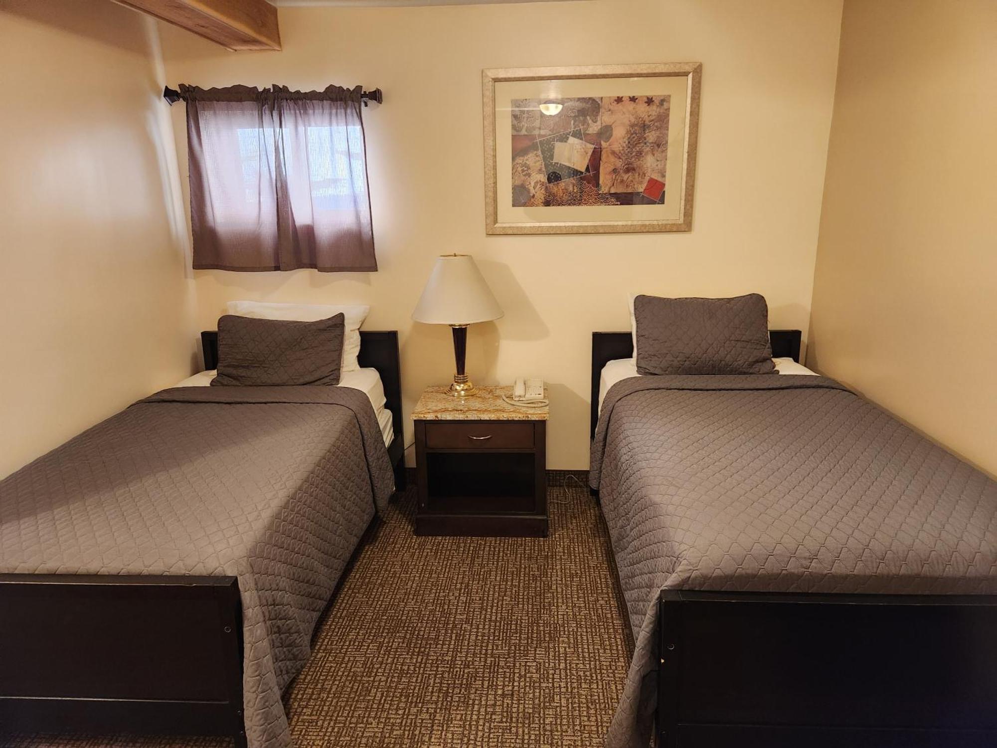 Jefferson Hills Motel Clairton エクステリア 写真