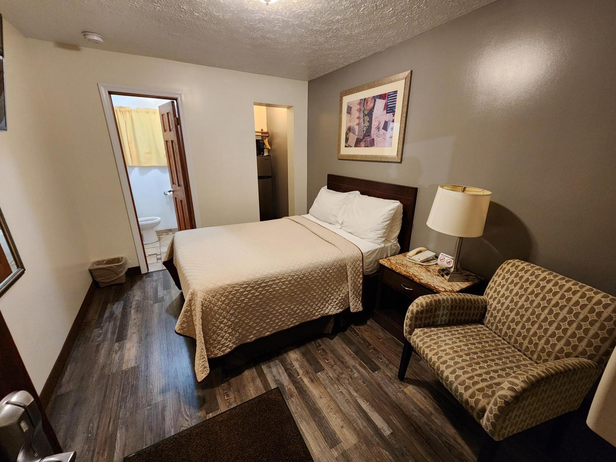 Jefferson Hills Motel Clairton エクステリア 写真