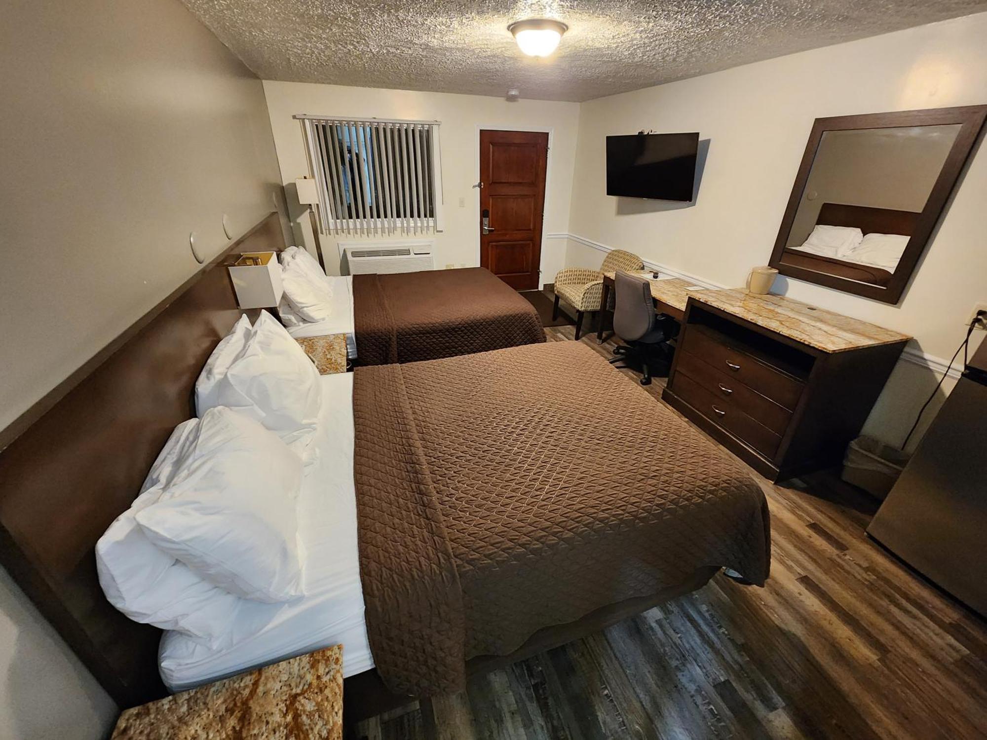 Jefferson Hills Motel Clairton エクステリア 写真